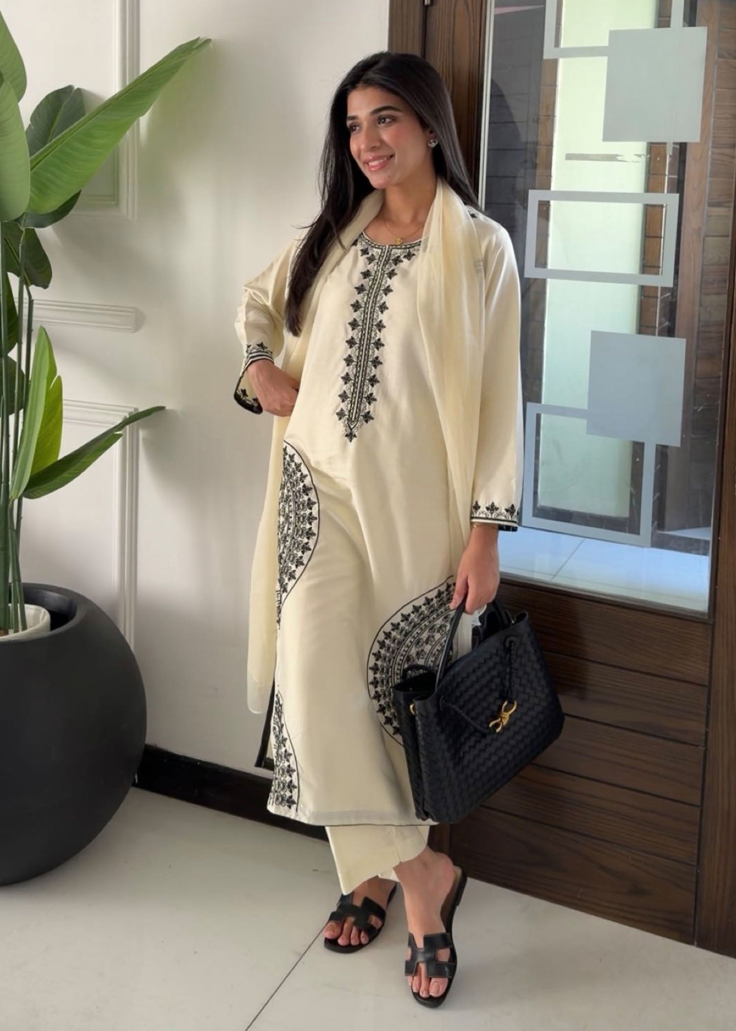 Cream Kurta Set for Women - ZAHOOR 3PCS Studio Shot 2