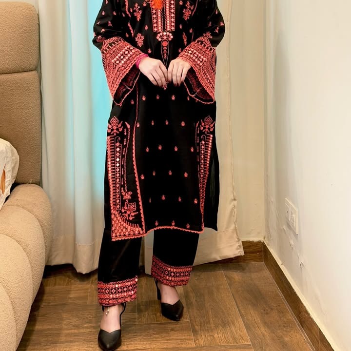 MAYA JET 2 PC STITCHED