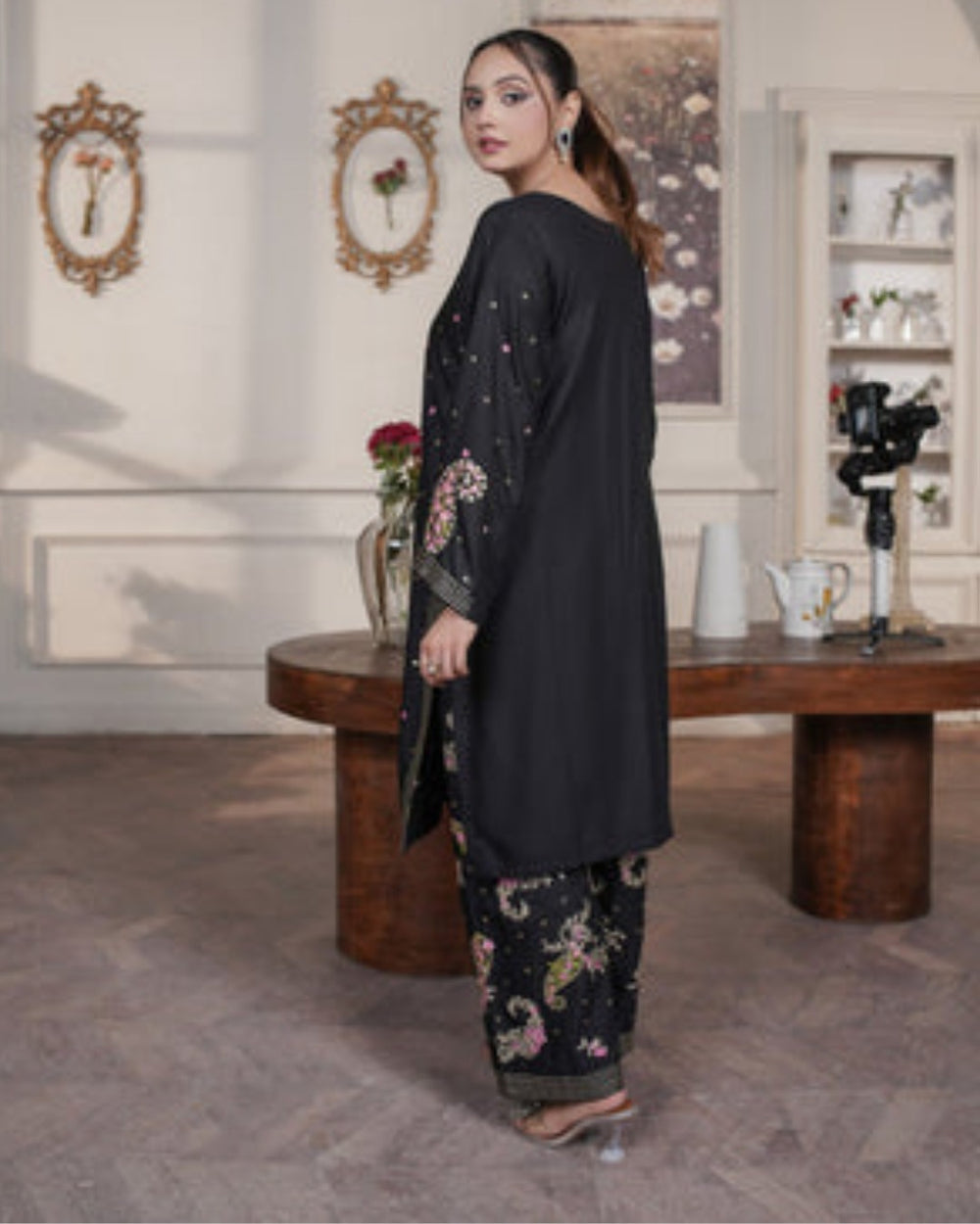 BLACK NOIR 2 PC Stitched