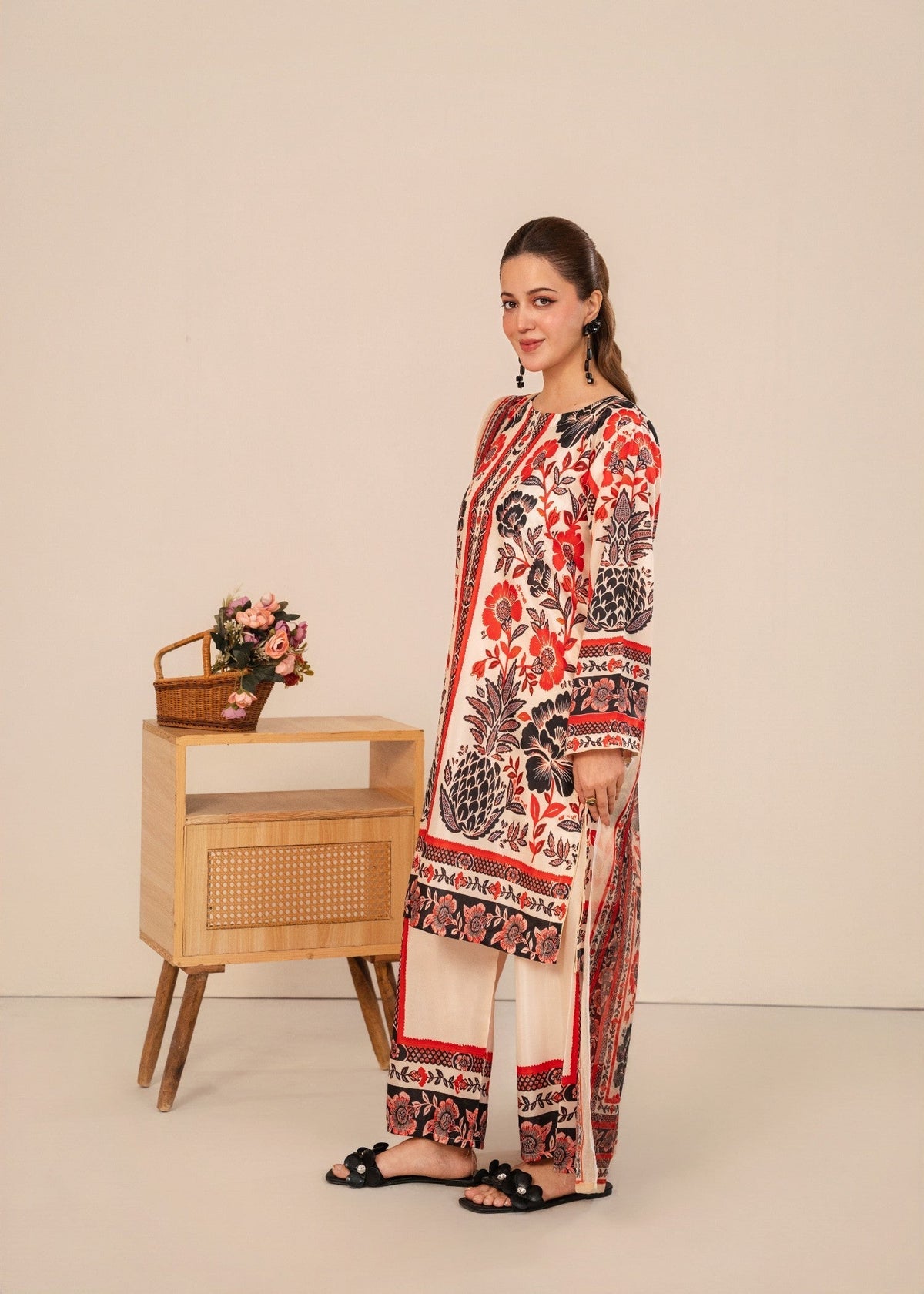 Cream Kurta Set for Women - FLORAL 3PCS Print Close Up
