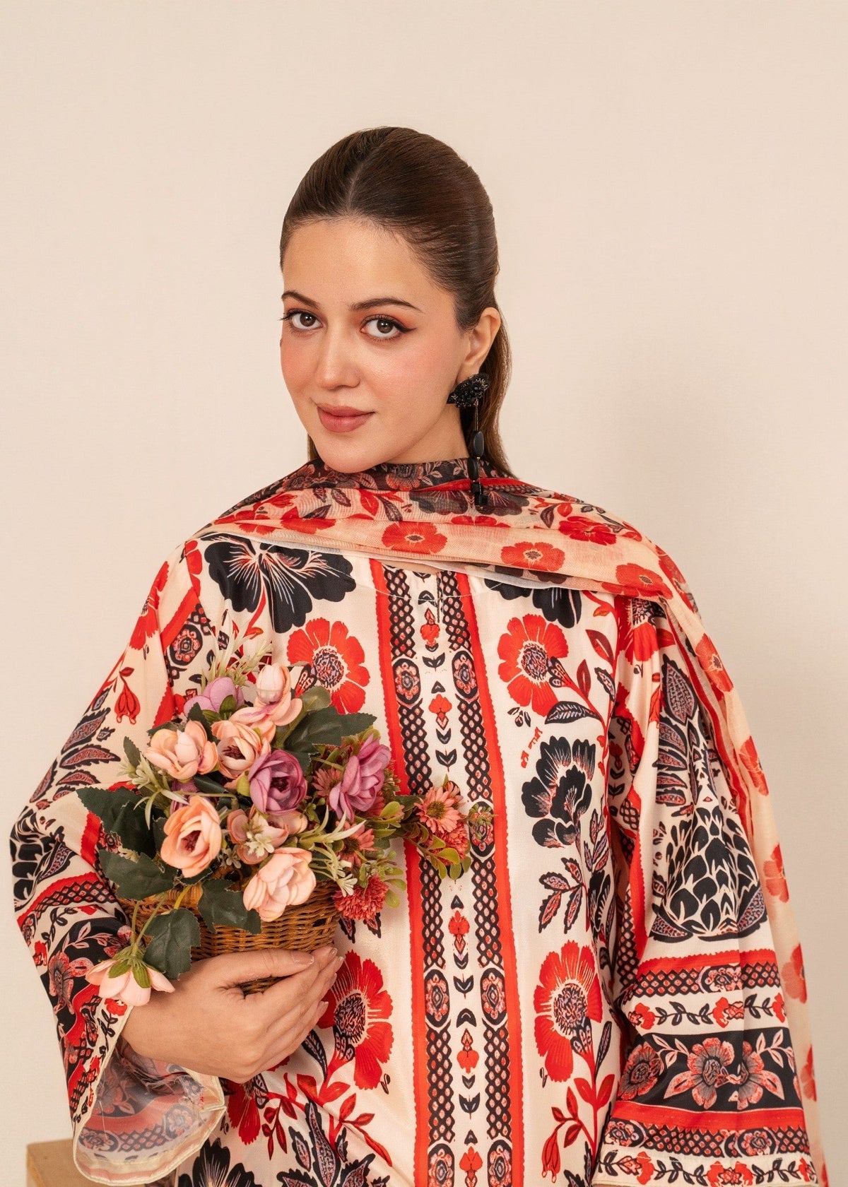 Cream Kurta Set for Women - FLORAL 3PCS Dupatta Detail